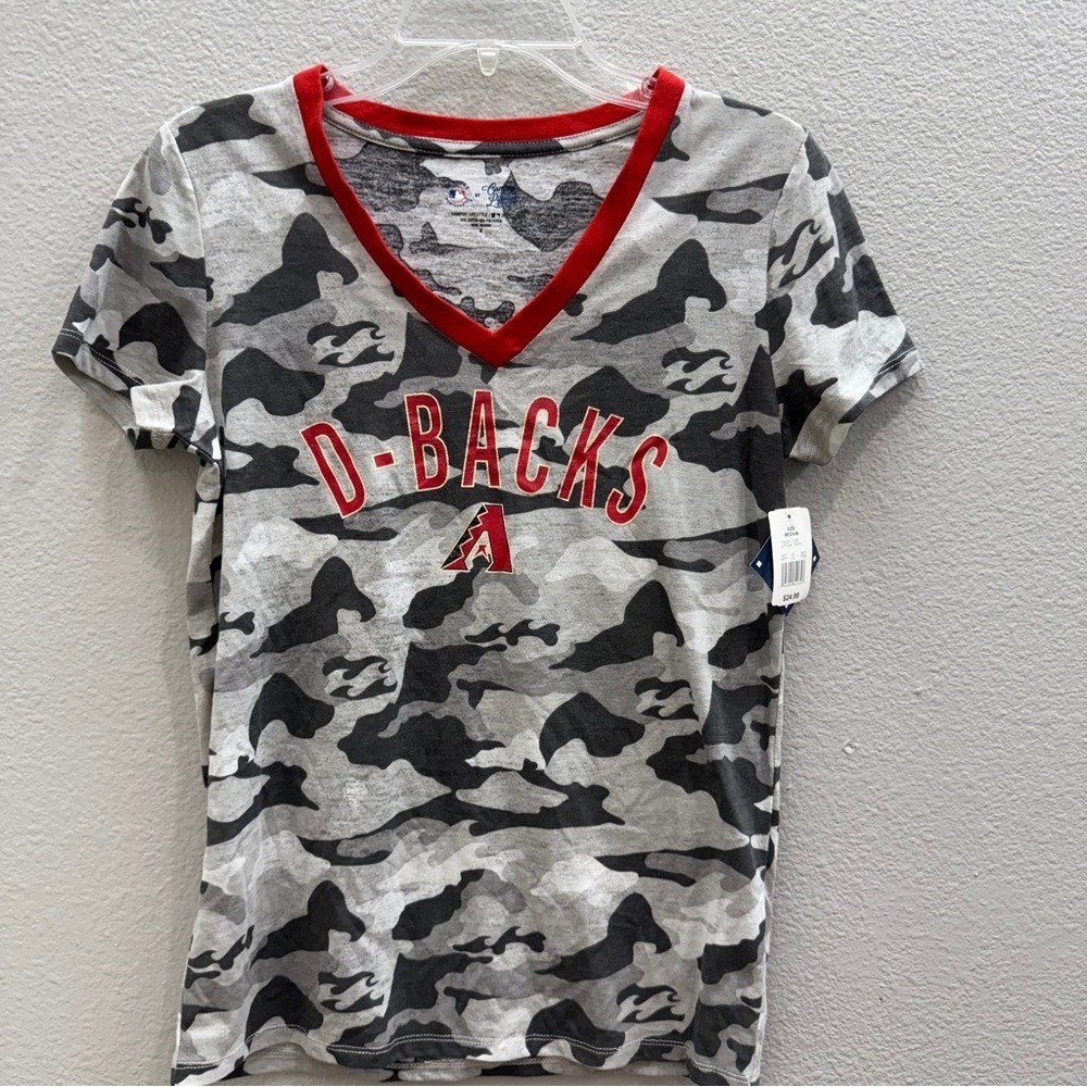 Arizona Diamondbacks shirt Womens Size Medium Gray Camouflage V-Neck